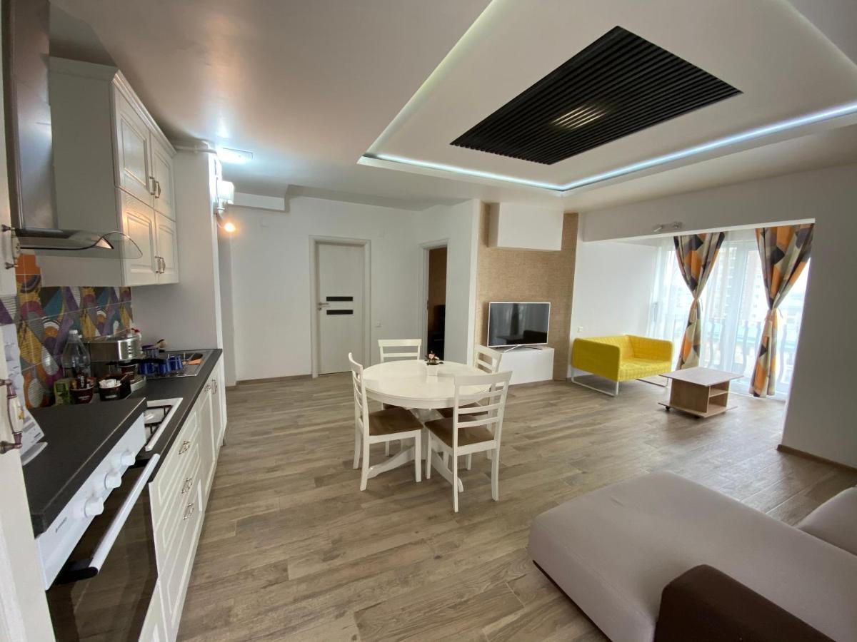Sunny Deluxe Apartment Cosmopolis Stefanestii de Jos Exterior foto